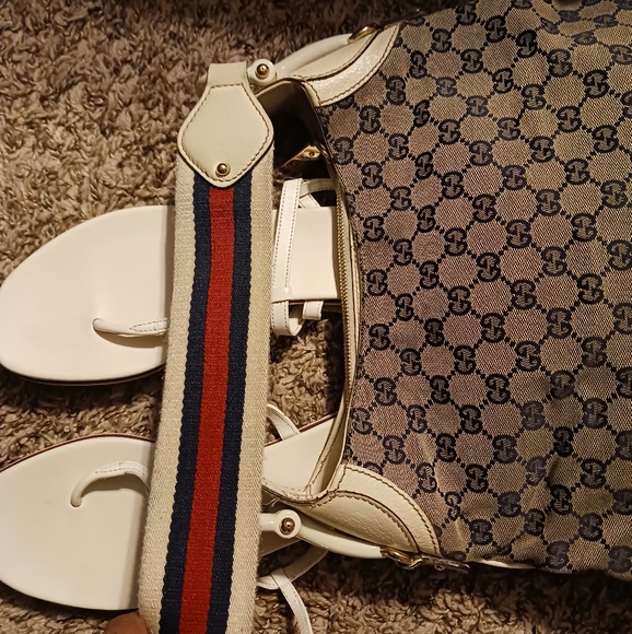 Prw loved Gucci Purse and Sandals - Picture 7 of 10